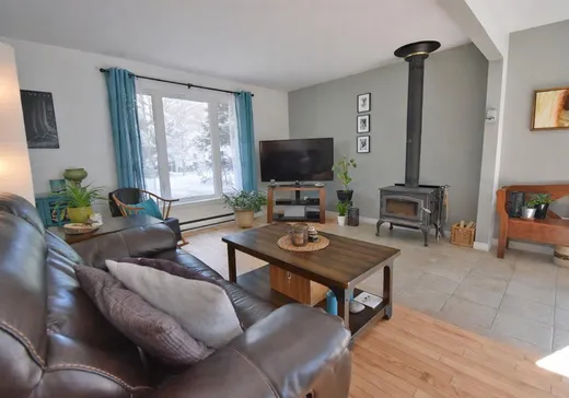 Maison à vendre - 100 Av. des Cascades, St-Jean-De-Matha, J0K 2S0