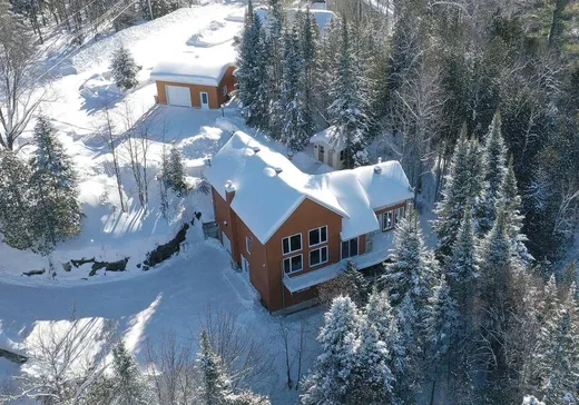 Two or more stories for sale - 780 Ch. de la Presqu'île, Rivière-Rouge, J0T1T0