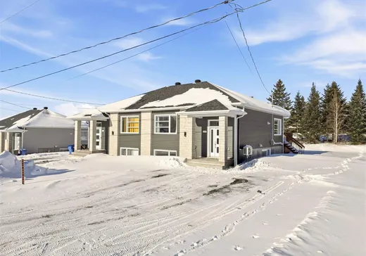 House for sale - 1424A 19e Rue, App. A, Saint-Côme-Linière, G0M 1J0