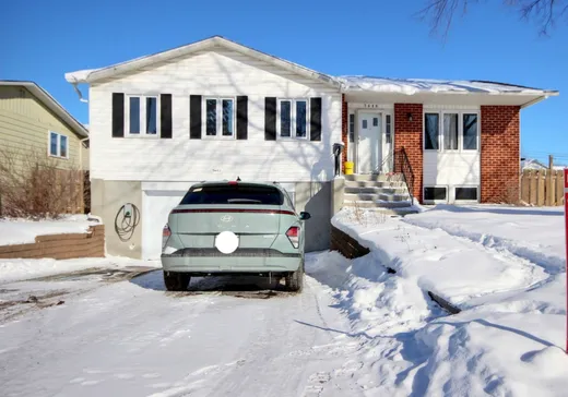Two or more stories for sale - 7440 Rue Tunisie, Brossard, J4W2J4