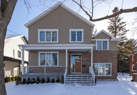 Maison à étages à vendre - 40 Rue Paré, Châteauguay, J6K1K1