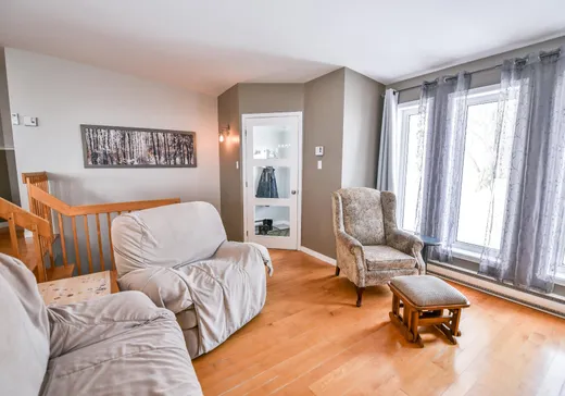 Maison à vendre - 117 Rue de l'Émeraude, Saint-Colomban, J5K 2C8