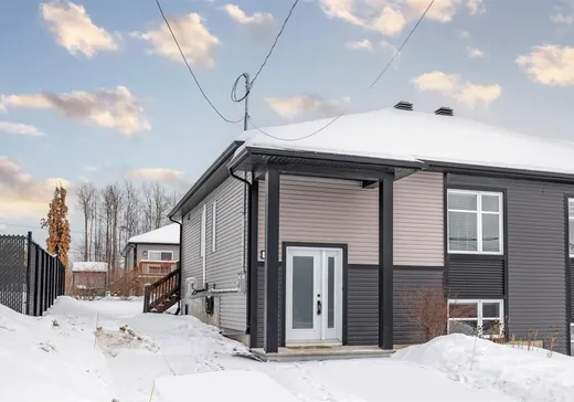 Paliers multiples à vendre - 330 Rue Paul-Gagné, Fleurimont, J1E0K2