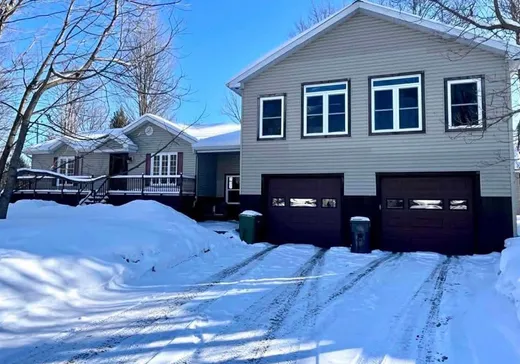 Split-level for sale - 324 Rue des Hérons, Val des Sources, J1T3M7