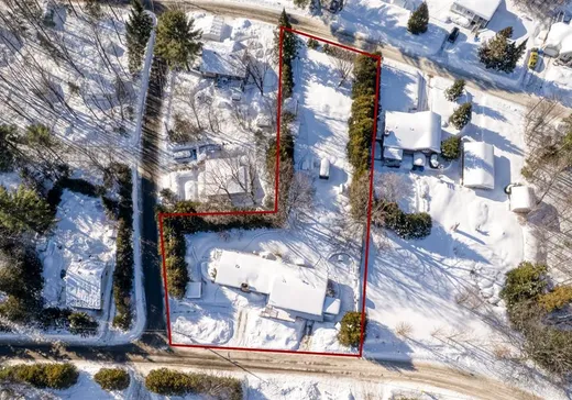 Maison à vendre - 6525 Rue Duvalière E., Saint-Calixte, J0K 1Z0