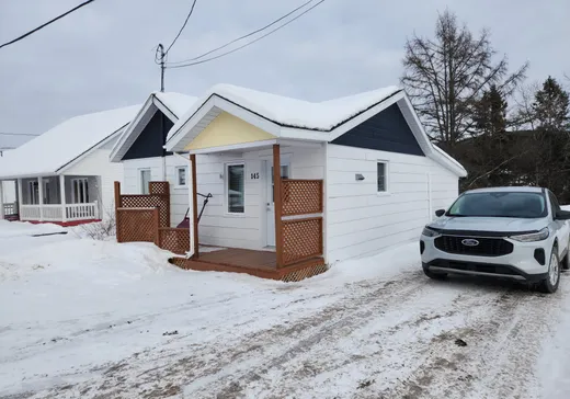 Maison à étages à vendre - 145 Rue Lepage, Causapscal, G0J1J0