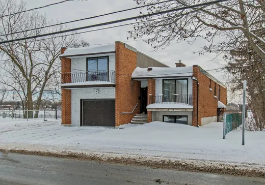 Two or more stories for sale - 110 Boul. des Prairies, Laval (Laval-des-Rapides), H7N2T5