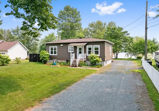 Maison à vendre - 232A Rue Larochelle, Val des Sources, J1T 3M7