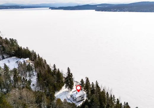 Two or more stories for sale - 1844 Route 161, Frontenac, G6B2S6