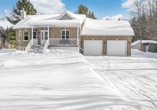 Maison à vendre - 475 Rue Desjardins, Saint-Colomban, J5K 2H1