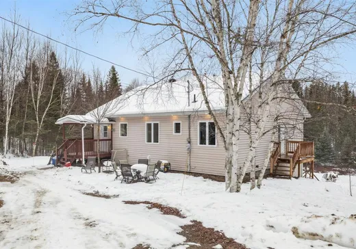 Bungalow à vendre - 177 Ch. du Moulin, Val Morin, J0T2T0