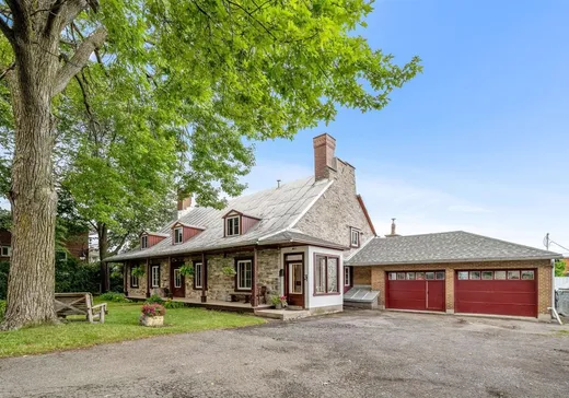 Maison à vendre - 6255 Rue Jarry E., Montréal (Saint-Léonard), H1P 1W1