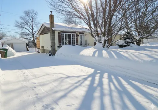 House for sale - 203 Ch. de la Baie-Carrière, Val-d'Or, J9P 4M5