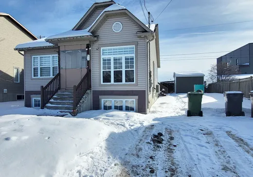 Maison à étages à vendre - 663 Rue St-Édouard, Sherbrooke, J1R0T7