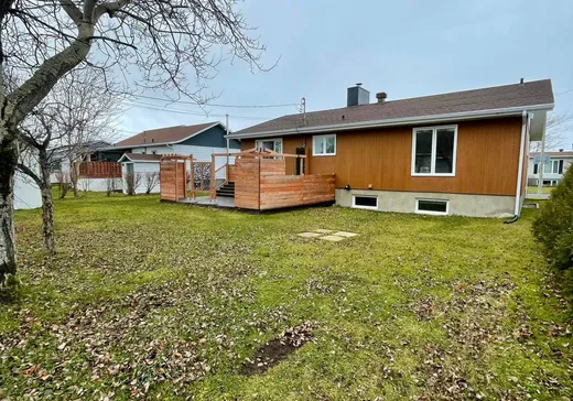 Maison à vendre - 417 Rue St-Aubin, Matane, G4W 1Y2