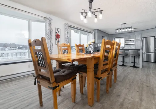 Maison à vendre - 24 Rue St-François-Xavier, Ste-Anne-Des-Lacs, J0W 1V0