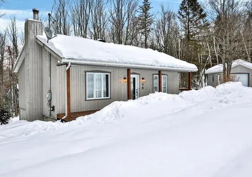 Maison à vendre - 19 Rue Veilleux, St-Hippolyte, J8A 2C9