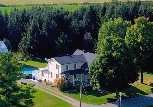 Two or more stories for sale - 1001 Ch. de la Rivière-La Guerre, Saint-Anicet, J0S1M0