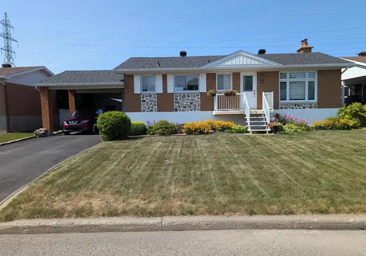 Bungalow à vendre - 365 Rue Papillon, Laval (Auteuil), H7K1E4