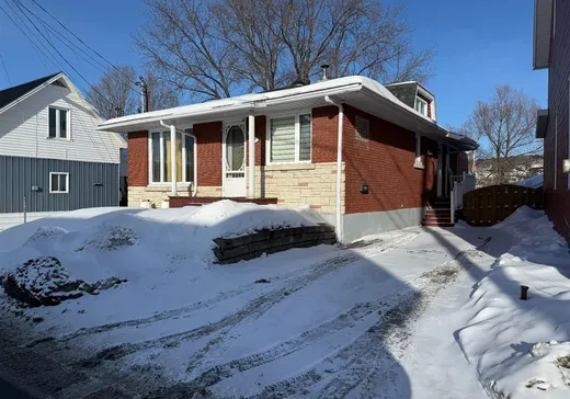 Maison à vendre - 2665 1re Avenue, Montréal (Centreville), G5Y 5P8