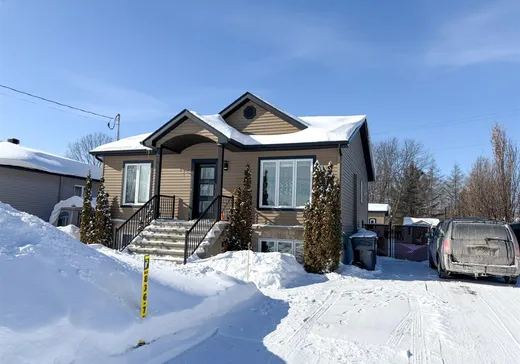 Bungalow à vendre - 645 Rue du Tressot, Drummondville, J2B0W6