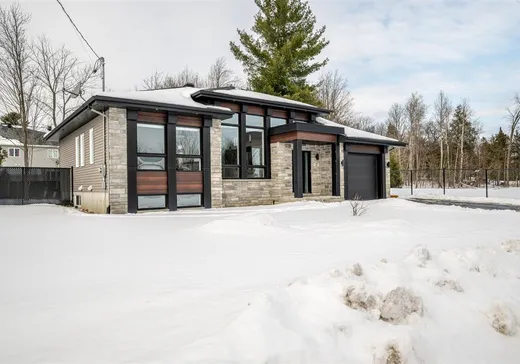 Bungalow à vendre - 2 Rue des Tourterelles, Sainte-Clotilde-de-Châteauguay, J0L1W0