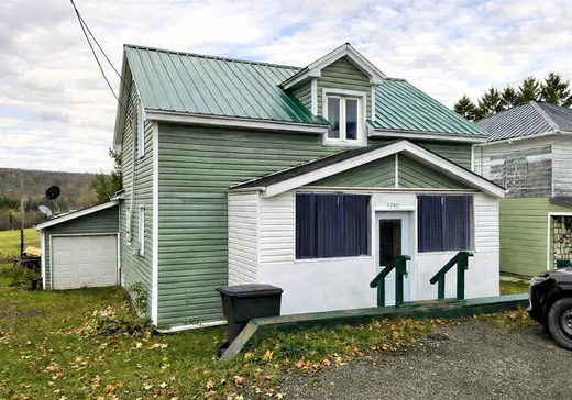Un étage et demi à vendre - 740 Rue du Clocher, Auclair, G0L1A0