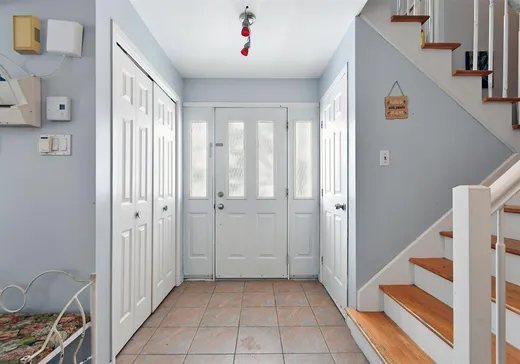 Maison à vendre - 230 Rue des Pins, Saint-Calixte, J0K 1Z0