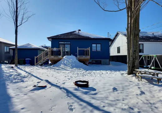 House for sale - 807 Rue Smith, Farnham, J2N 0H7