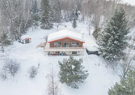 Bungalow à vendre - 254 Ch. du Lac-du-Gros-Brochet, L'Ascension, J0T1W0