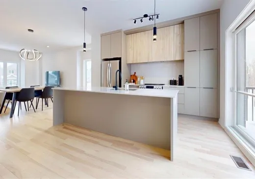 Maison à vendre - 7354 Boul. des Laurentides, Laval (Auteuil), H7H 1V8