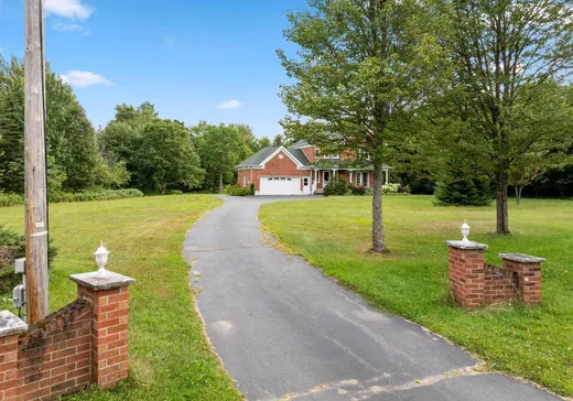 Maison à vendre - 99 Route 212 O., Lac-Mégantic, J0B 1Y0