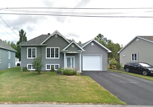 Bungalow for sale - 27 Allée du Centre, Drummondville, J2A0C2