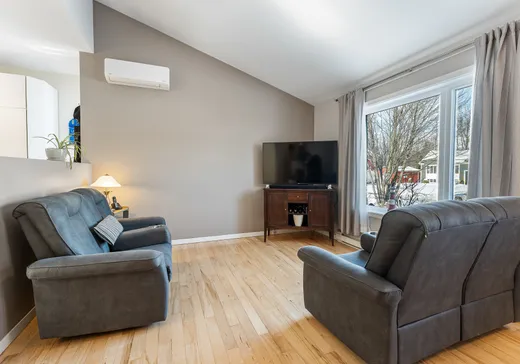 Maison à vendre - 927 Rue de la Roche, Granby, J2J 2H9