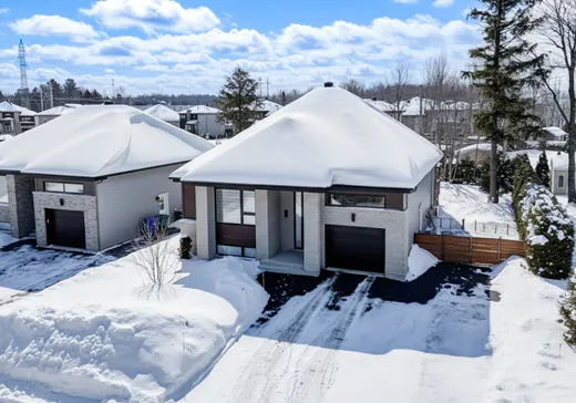 Maison à vendre - 54 Rue du Boisé, Lachute, J8H 4N4