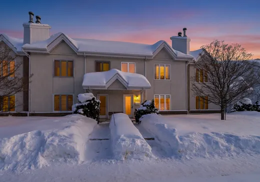 Maison à étages à vendre - 1202 Boul. Maisonneuve, Saint-Jérôme, J5L1Y3