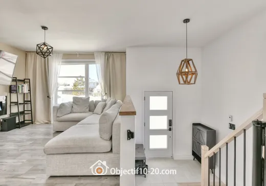 Maison à vendre - 293 Rue de la Plaine, Sainte-Marthe-sur-le-Lac, J0N 1P0