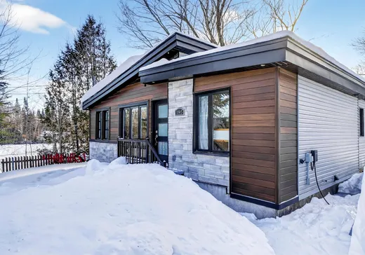 Maison à étages à vendre - 195 1re avenue Opéra, Saint-Calixte, J0K1Z0