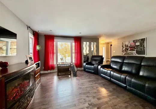 Maison à vendre - 30 Rue Baillargeon, Grenville, J0V 1B0