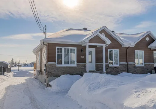 Bungalow à vendre - 528 Rue St-Gilbert, Saint-Marc-des-Carrières, G0A4B0