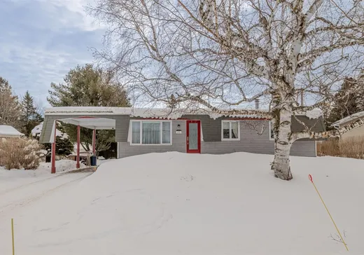 Bungalow à vendre - 272 Rue Entremont, Saint-Marc-des-Carrières, G0A4B0