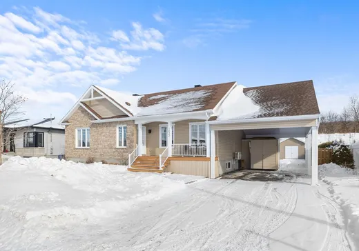 Bungalow for sale - 1022 Rue André-Giguère, Sainte-Marie, G6E0K8