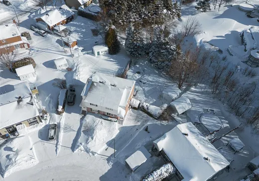 House for sale - 221 Rue des Traversiers, Lévis, G6V 8L3