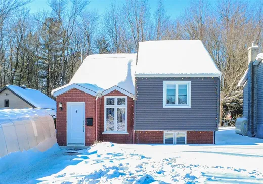 Maison à vendre - 8 Rue Meunier, Drummondville, J2A 1H6