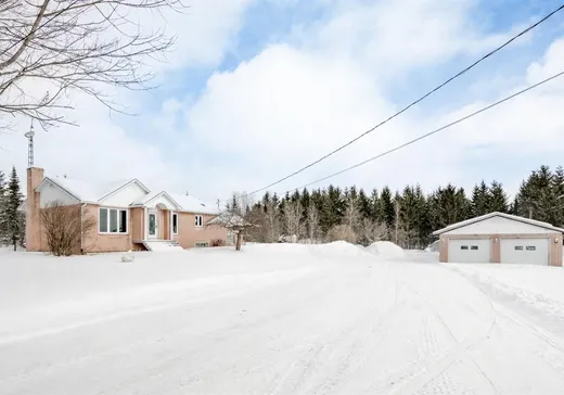 Maison à vendre - 150 Ch. de Randboro, Saint-Isidore-de-Clifton, J0B 2X0