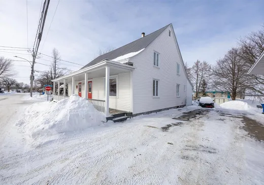 Maison à vendre - 299 Rue Principale, Baie-du-Febvre, J0G 1A0