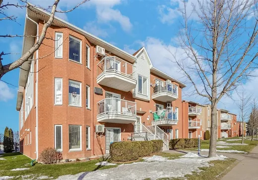 Condo à vendre - 2550 Boul. Jacques-Marcil, App. 202, St-Hubert, J3Y9A3