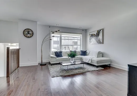 Maison à vendre - 8313 Av. des Trembles, Laval (Duvernay), H7A 0H6