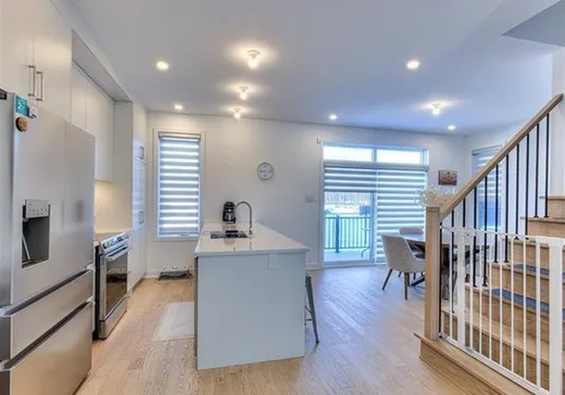 House for sale - 2071 Rue Bonaventure, Laval (Laval-sur-le-lac), H7Y 0C7