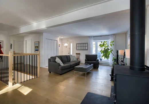 Maison à vendre - 2344 Rue de la Carriole, Sainte-Adèle, J8B 1Z9